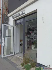 Вивіска з композитних літер з контражурною підсвіткою