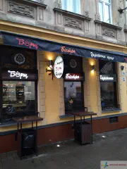 Торцевий лайтбокс та лайтбокси у вікнах для бістро Борщ у м. Львів