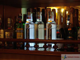 Підставки з діодною підсвіткою для бару.