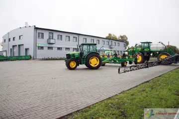 Вивіска компанії Джон дір.