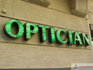 Об'ємні букви з діодами.