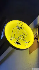 Вивіска торцева - лайтбокс, фронтальна підсвітка. Матеріали: основа - акрил, виклейка - кольорова плівка RITRAMA.