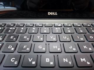 Професійне лазерне маркування кирилиці та шрифтів на клавіатурах ноутбуків та телефонів